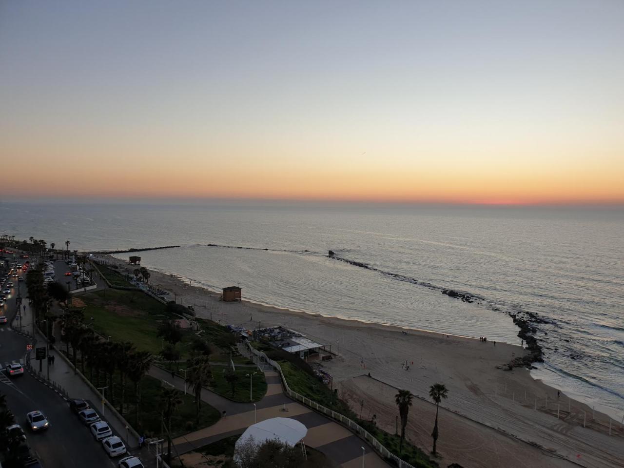 Spat Beach Bat Yam Esterno foto
