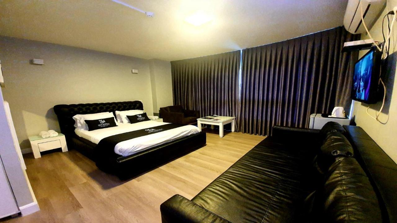 Spat Beach Bat Yam Esterno foto